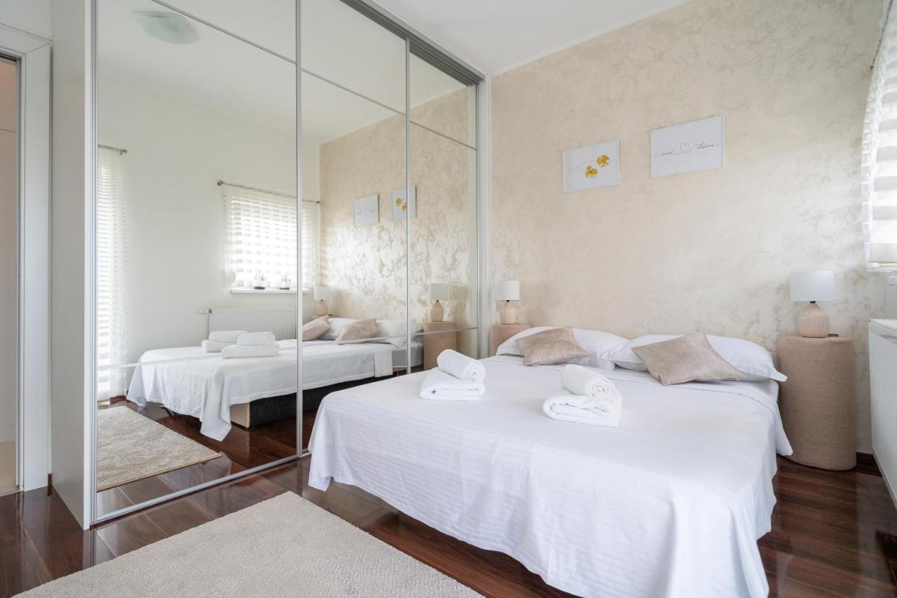 Apartman Absolute Gray